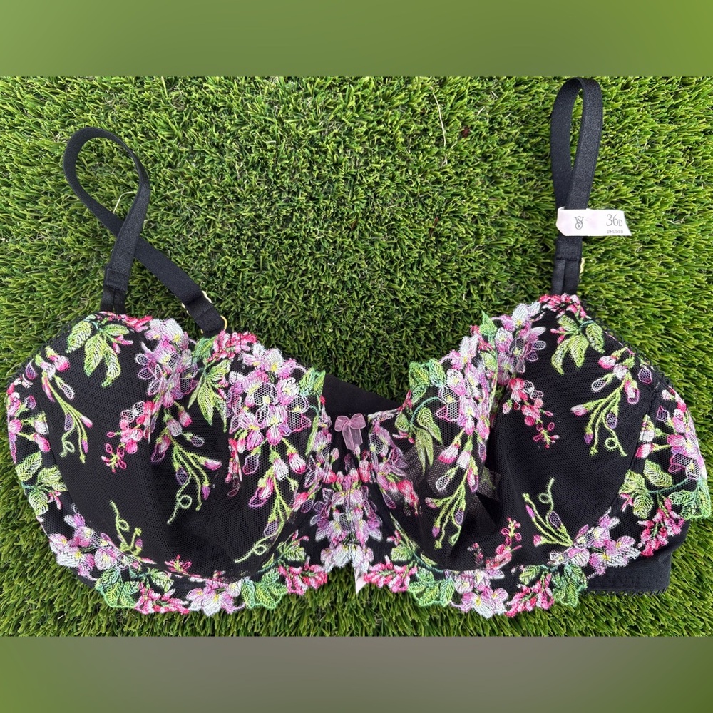 Victoria's Secret bra 36D unlined Black and Floral Bra NEW